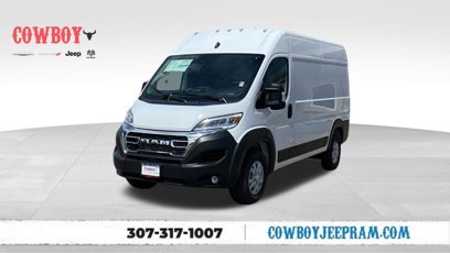 New 2024 RAM ProMaster 2500 w/ Quick Order Package 22G SLT