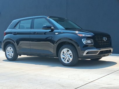 New 2025 Hyundai Venue SE
