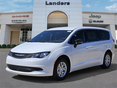 New 2025 Chrysler Voyager LX