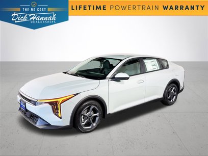 New 2025 Kia K4 LXS