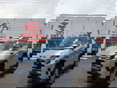 New 2025 Toyota RAV4 XLE