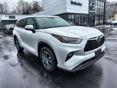 Used 2022 Toyota Highlander XLE