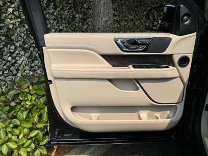 Used 2021 Lincoln Navigator Reserve w/ Cargo Convenience Package
