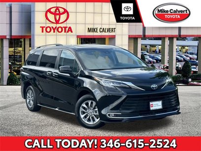 Certified 2023 Toyota Sienna XLE