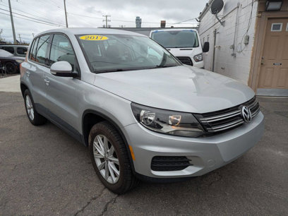 Used 2017 Volkswagen Tiguan Limited w/ Alloy Wheels Package