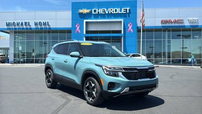 Used 2025 Kia Seltos EX