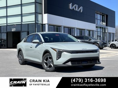 New 2025 Kia K4 LXS