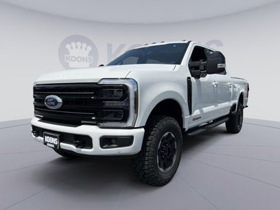 New 2025 Ford F350 Platinum w/ Tremor Off-Road Package