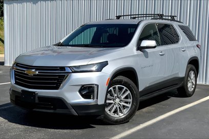 Used 2022 Chevrolet Traverse LT w/ LPO, 'HIT The Road' Package