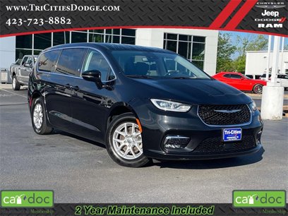 Used 2024 Chrysler Pacifica Touring-L
