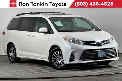 Used 2018 Toyota Sienna XLE Premium