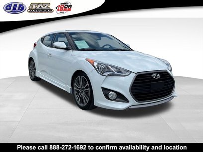 Used 2017 Hyundai Veloster Turbo w/ Tech Package 02