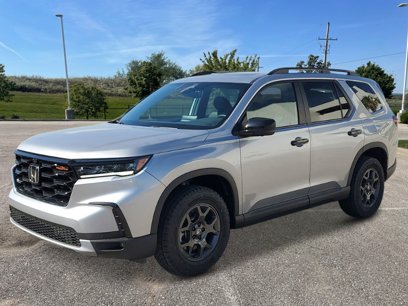 New 2025 Honda Pilot TrailSport