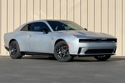New 2024 Dodge Charger R/T w/ Plus Group
