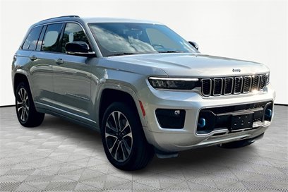 Used 2023 Jeep Grand Cherokee Overland w/ Advanced Protech Group III