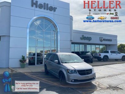 Used 2019 Dodge Grand Caravan SXT w/ Blacktop Package