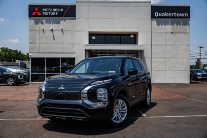 New 2025 Mitsubishi Outlander ES