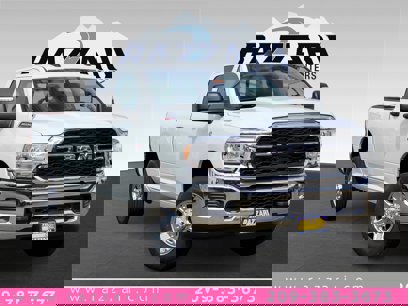 New 2024 RAM 3500 Tradesman w/ Chrome Appearance Group