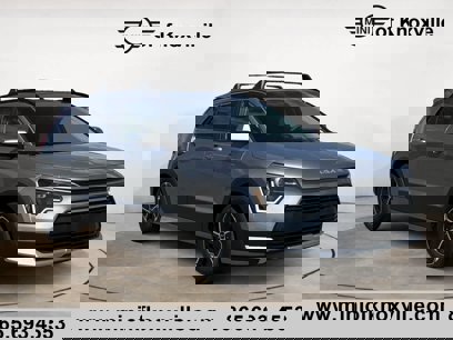 Used 2025 Kia Niro LX