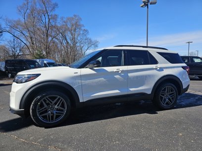 New 2025 Ford Explorer ST-Line