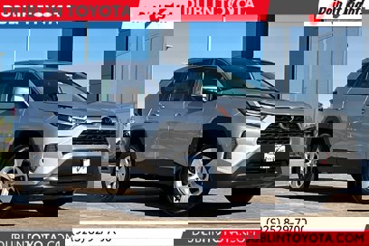 New 2025 Toyota RAV4 LE