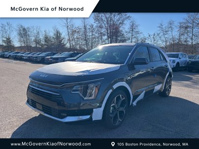 New 2025 Kia Niro SX Touring