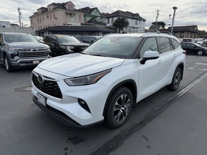 Used 2022 Toyota Highlander XLE