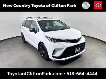 Used 2022 Toyota Sienna XSE