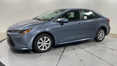 New 2025 Toyota Corolla LE