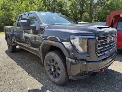 New 2025 GMC Sierra 2500 AT4 w/ AT4 Premium Plus Package