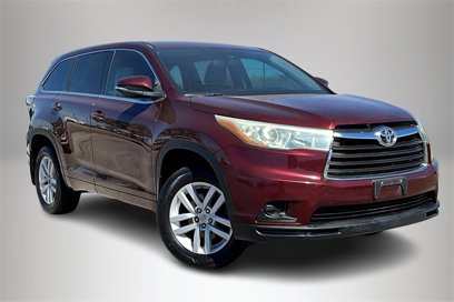 Used 2015 Toyota Highlander LE