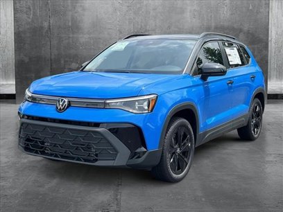 New 2025 Volkswagen Taos SE
