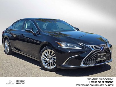 Certified 2021 Lexus ES 300h w/ Accessory Package 2