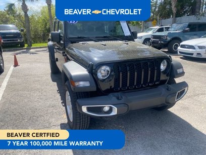 Used 2023 Jeep Gladiator Sport