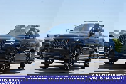 New 2025 Volvo XC90 T8 Core w/ Protection Package Premier
