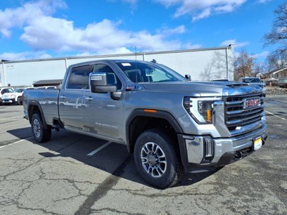 New 2025 GMC Sierra 2500 SLT