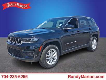 Used 2023 Jeep Grand Cherokee Laredo w/ Luxury Tech Group I