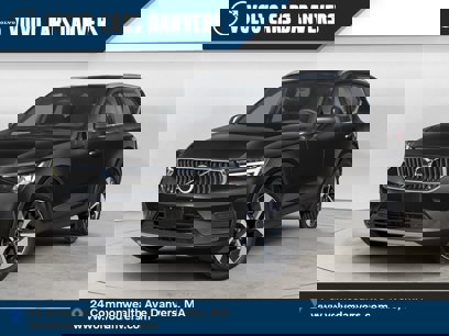 New 2025 Volvo XC40 B5 Plus w/ Protection Package Premier
