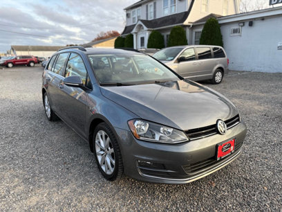 Used 2017 Volkswagen Golf SE