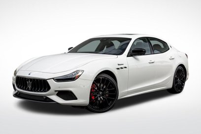 New 2024 Maserati Ghibli Modena Q4