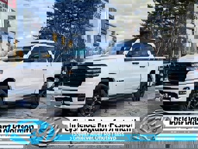 New 2025 RAM 1500 Laramie w/ Night Edition