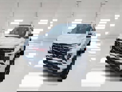 New 2025 GMC Canyon AT4