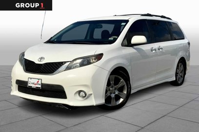 Used 2014 Toyota Sienna SE