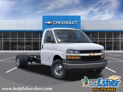 New 2025 Chevrolet Express 4500 w/ Power Convenience Package