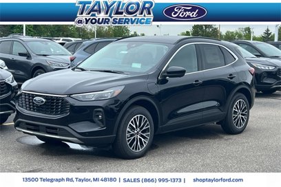 New 2025 Ford Escape SE w/ PHEV Premium Package