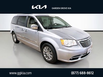 Used 2014 Chrysler Town & Country Touring-L w/ Driver Convenience Group