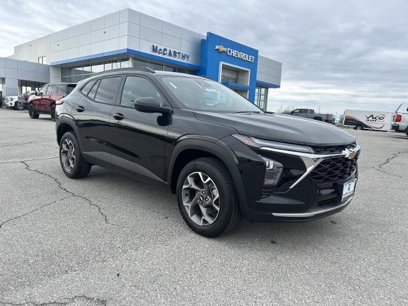 New 2025 Chevrolet Trax LT w/ Driver Confidence Package