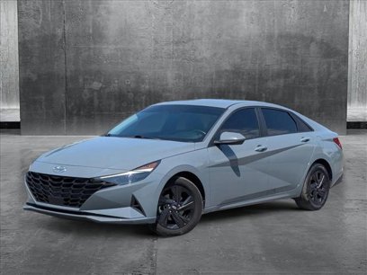 Used 2022 Hyundai Elantra SEL w/ Convenience Package