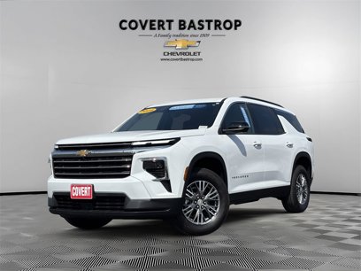 Used 2025 Chevrolet Traverse LT w/ Driver Confidence Package