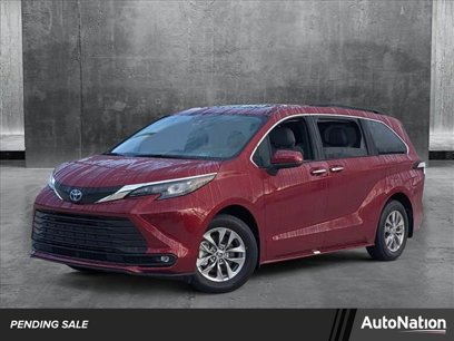 New 2025 Toyota Sienna XLE